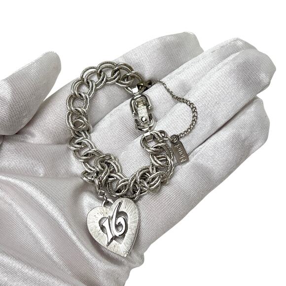 Monet Bracelet Chunky Link Removable Dangling Heart Charm 16 Silver Tone Vintage - Picture 4 of 10